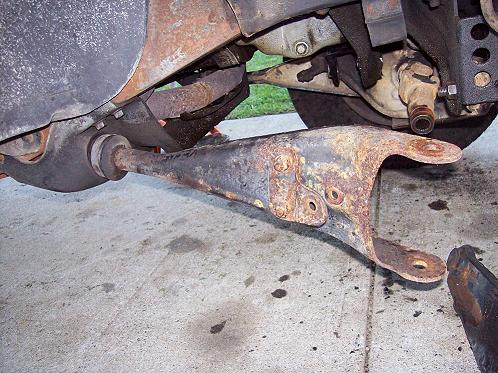 Install the 4wd radius arms.