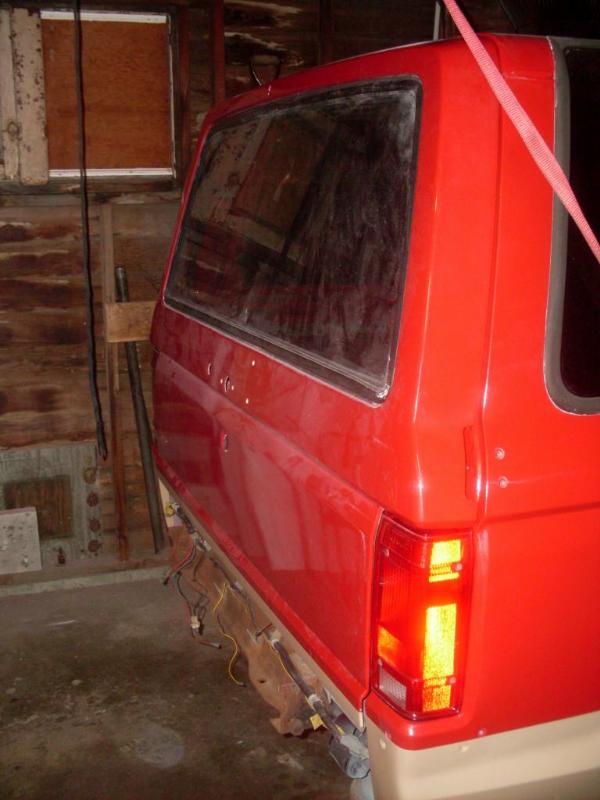 Ford Bronco II rear hatch installed