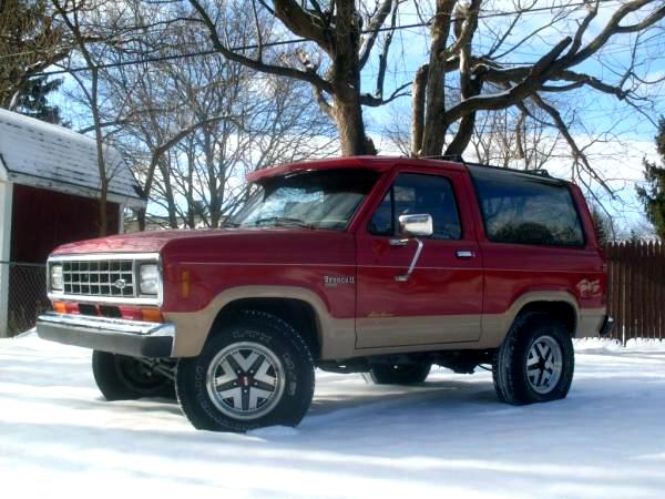 Freshly painted Ford Bronco II