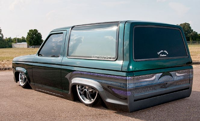 Nathan Doyle's 1988 Ford Bronco II - Left Rear