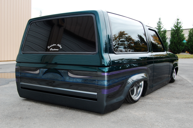 Ford Bronco II lowrider