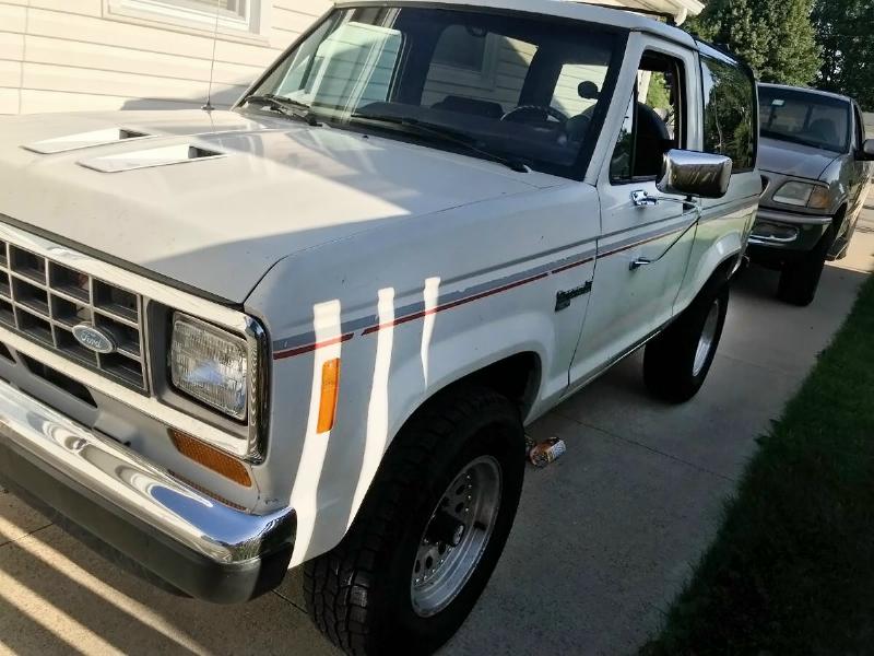 Ford Bronco II Turbo Hood