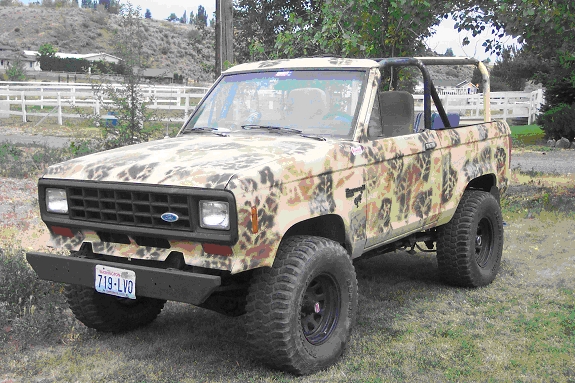 Ford Bronco II Chop Top With A Roll Cage - Left Front