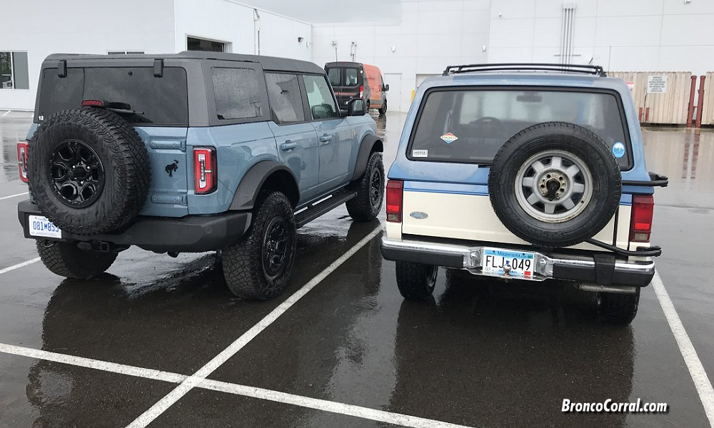 Ford Bronco II next to 2021 Ford Bronco - Rear