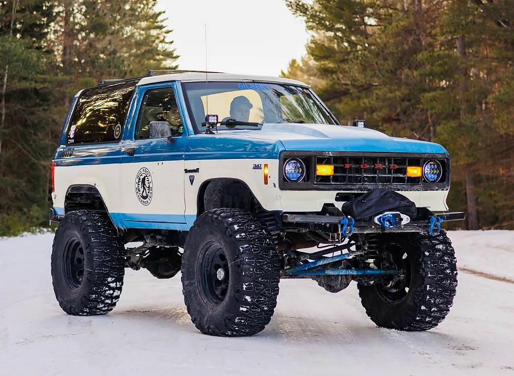 Gilbert 1987 Ford Bronco II 4x4