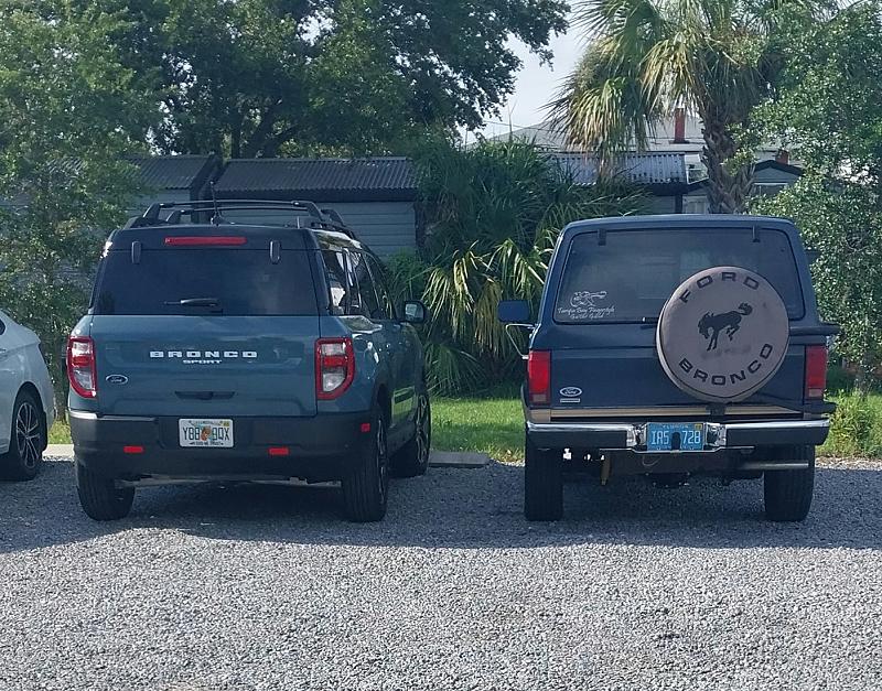 Ford Bronco II next to a 2021 Ford Bronco Sport - Rear