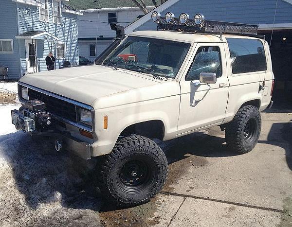 Ford Bronco II 4-Inch Suspension Lift With 32x11.50Rx15 Tires